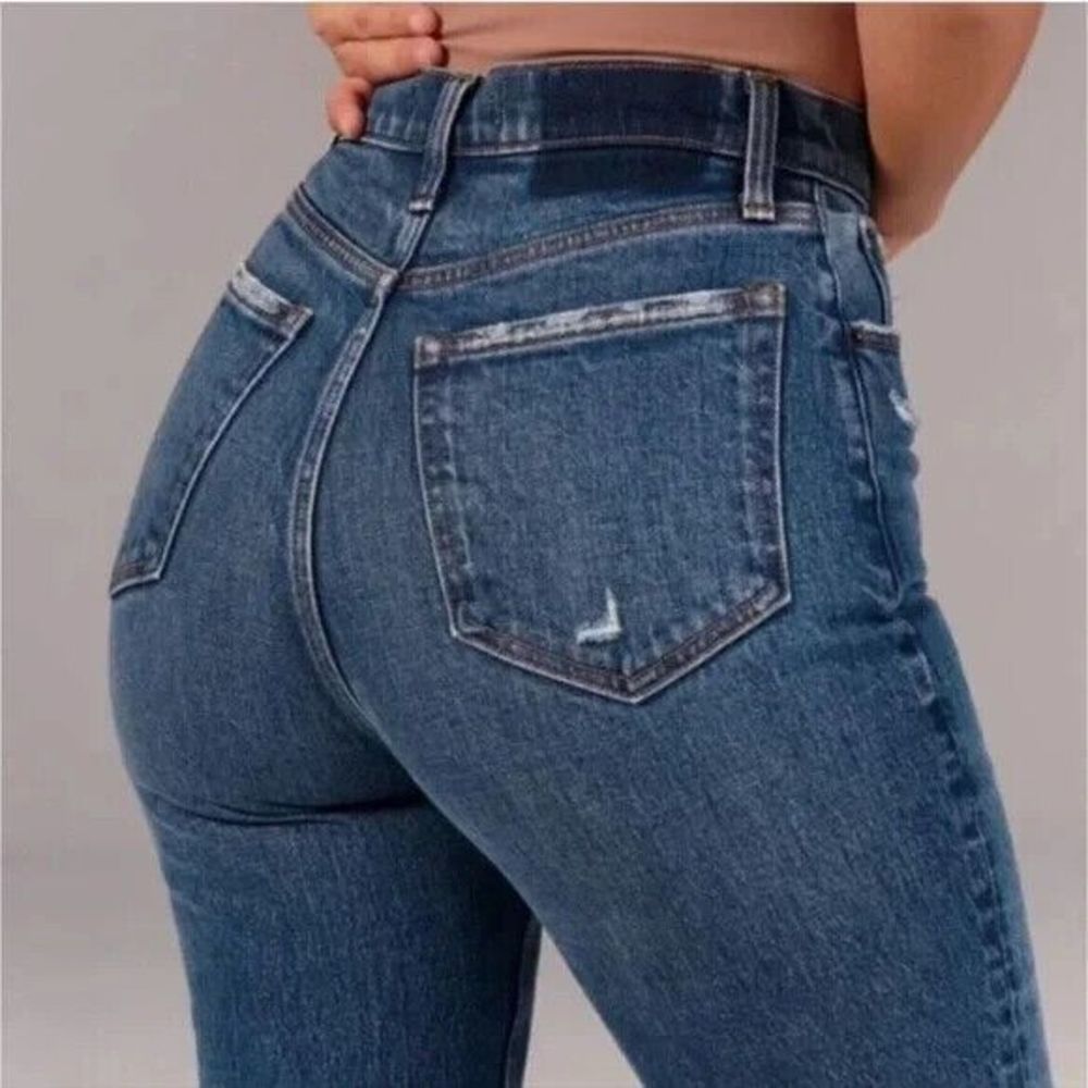 Abercrombie & Fitch Kick Flare Ultra High-Rise Raw Hem Button Fly Jeans 27/4R - Picture 3 of 8